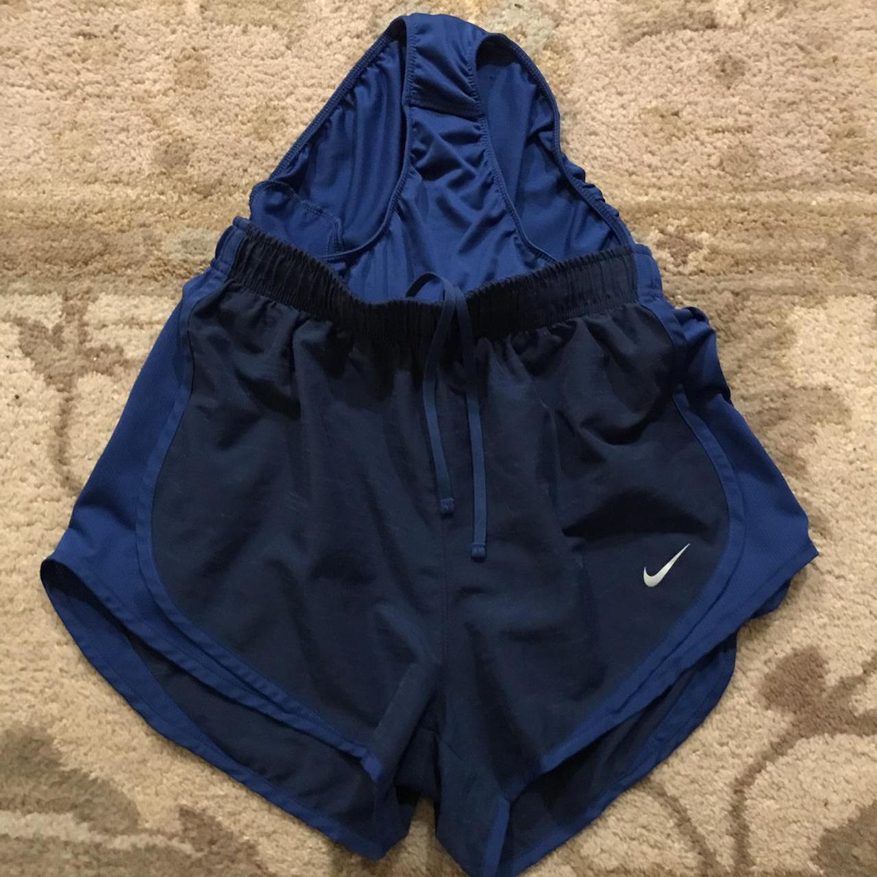 Nike Women's Blue Shorts (4)