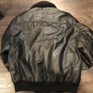 BARELY WORN VINTAGE SUPREME LEATHER BOMBER - Depop