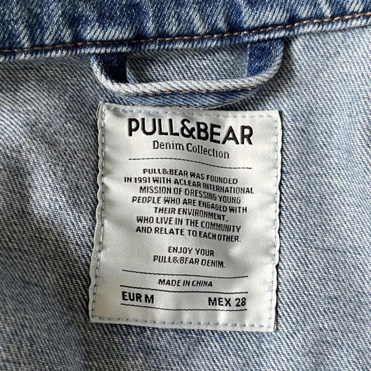 Pull&Bear Y2K distressed light blue denim jacket... Depop