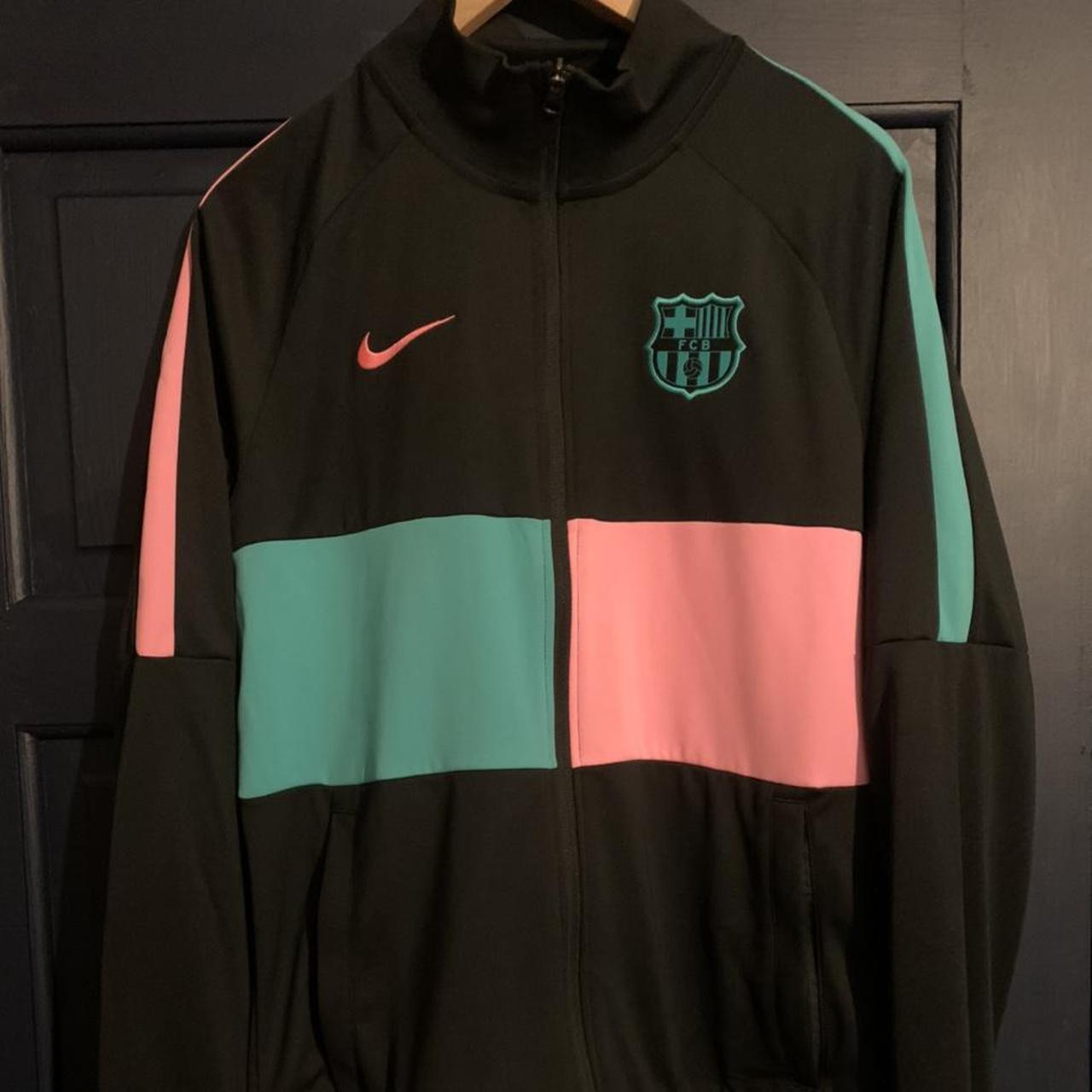 barcelona pink jacket