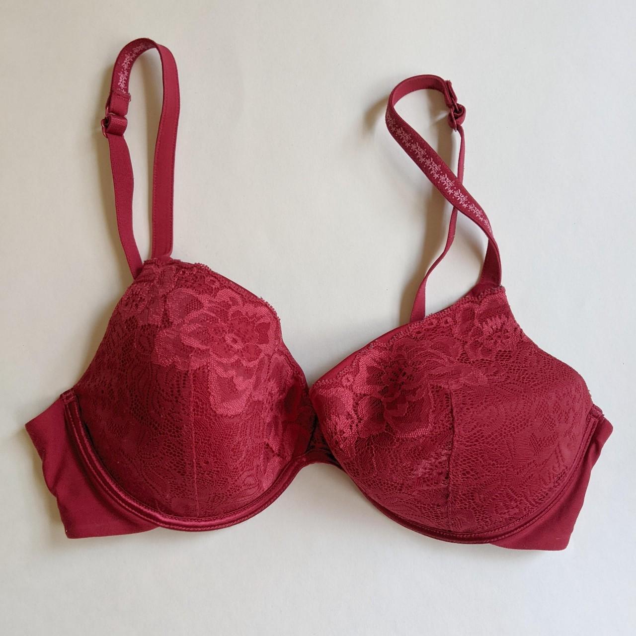 Product Image 1 - Red lace underwire bra 36C

Warner's