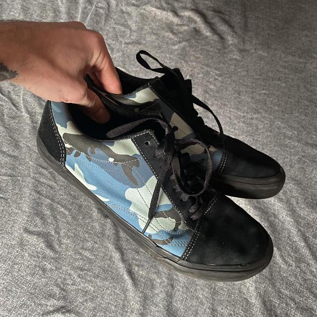 Supreme x Vans Old Skool Blue Camo SS15 release Back... - Depop