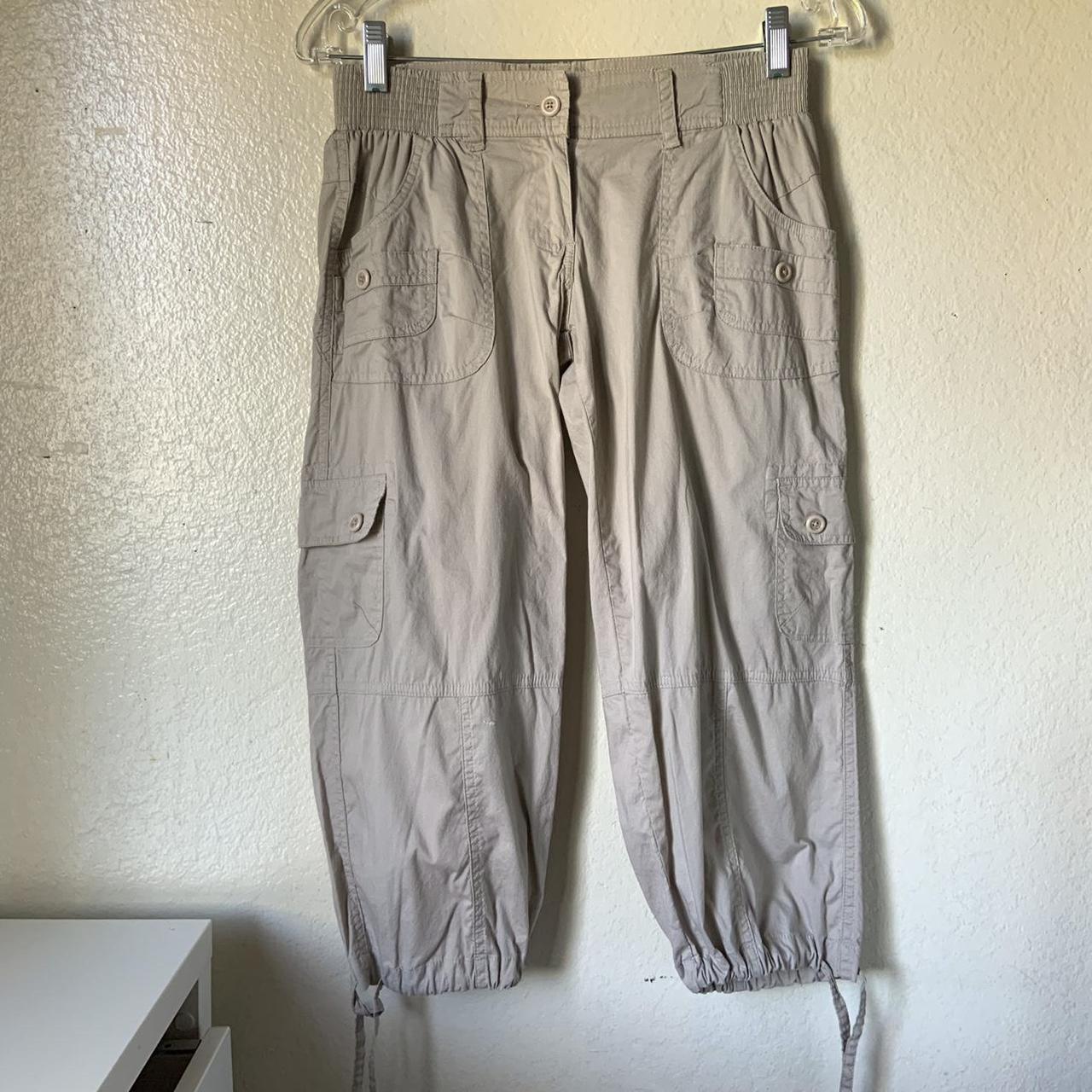 Women's Khaki and Cream Trousers | Depop