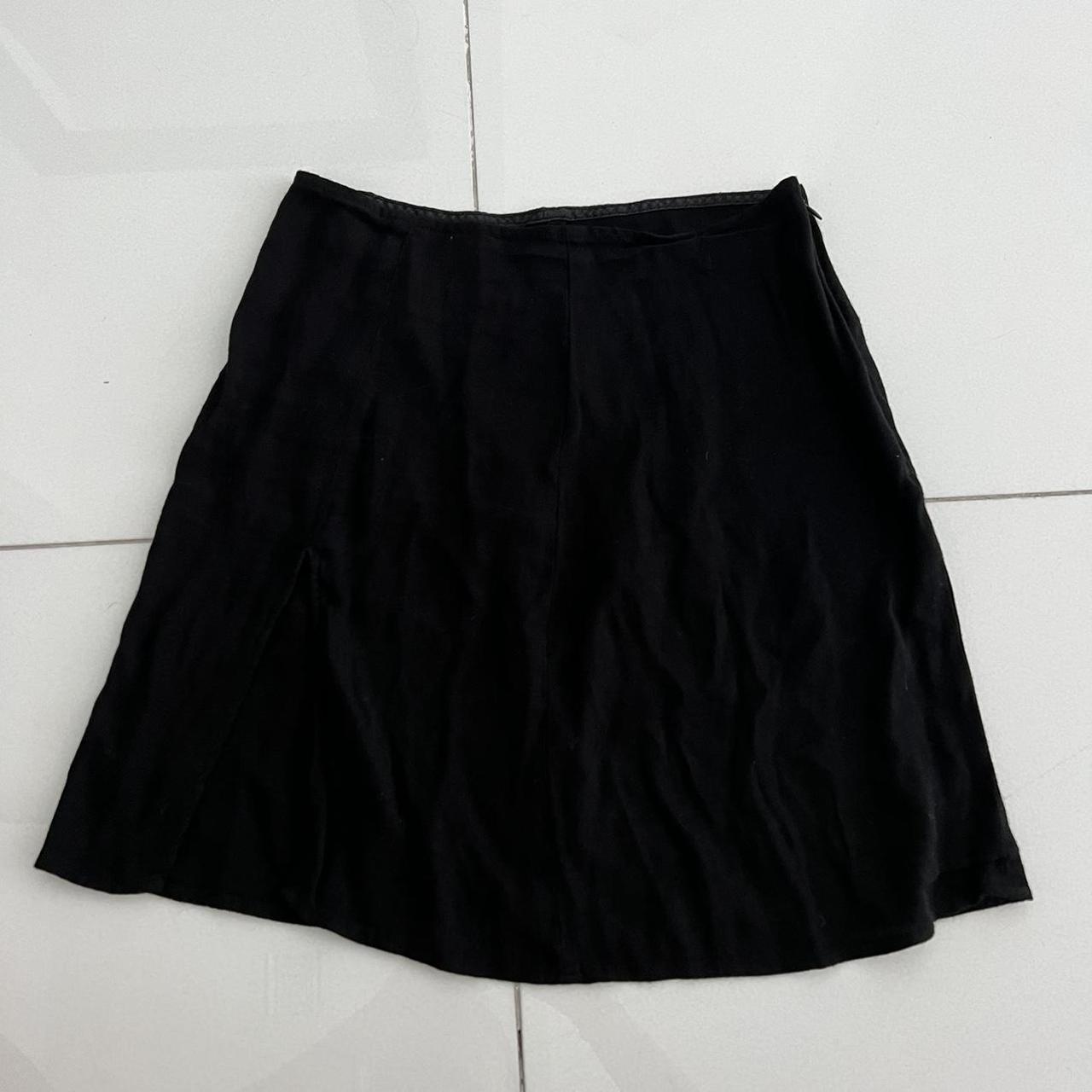 Product Image 2 - Reformation black linen skirt
Size: 4
Price: