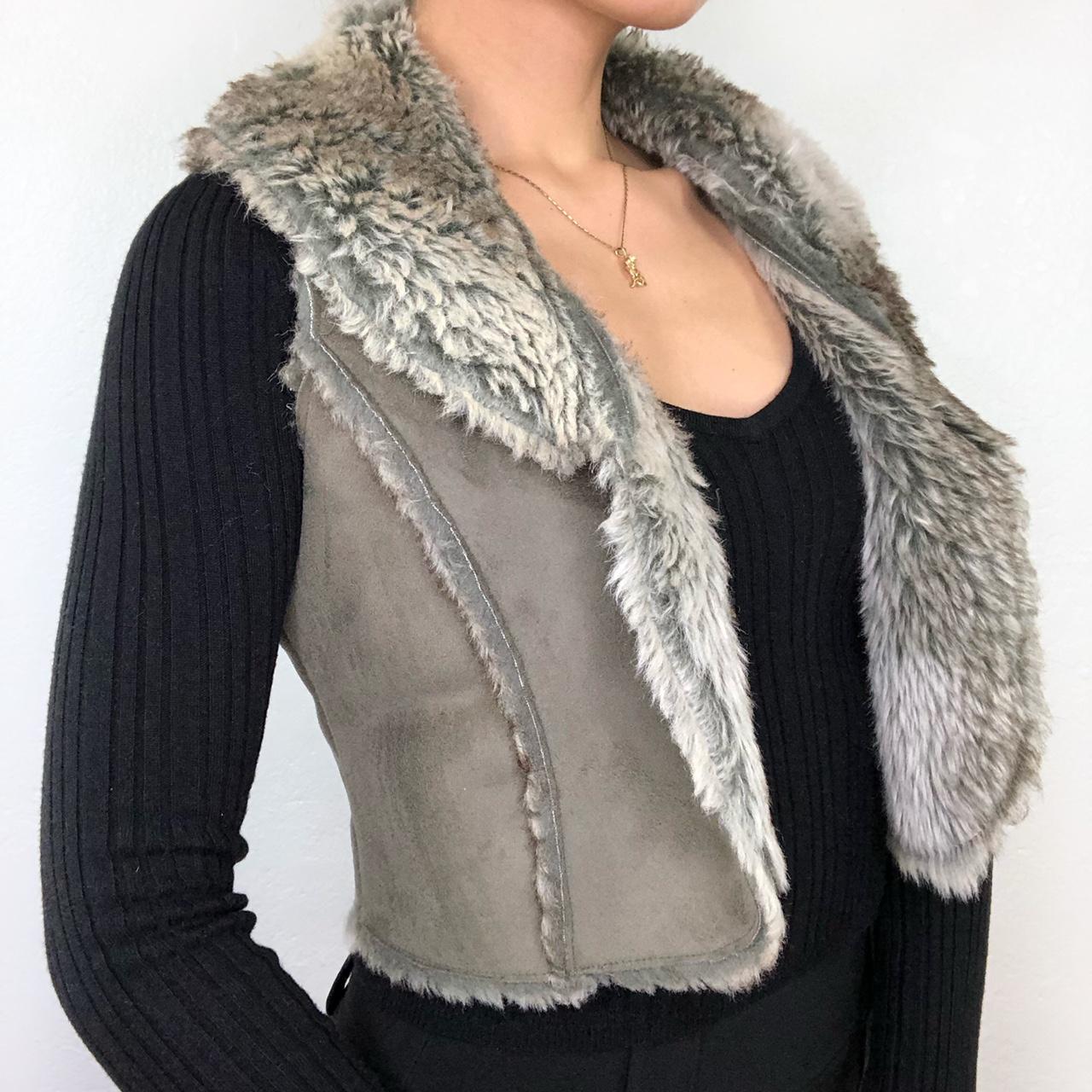 Mudd Faux Fur lined vest 🖤 VERY warm and cozy cute... - Depop