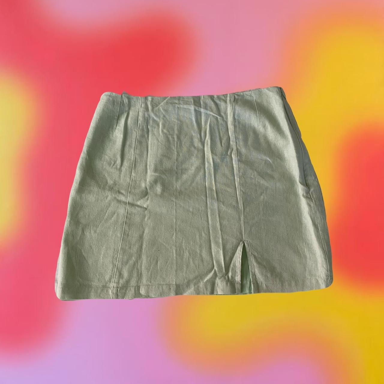 Glassons mint green linen skirt. Has double lining... Depop