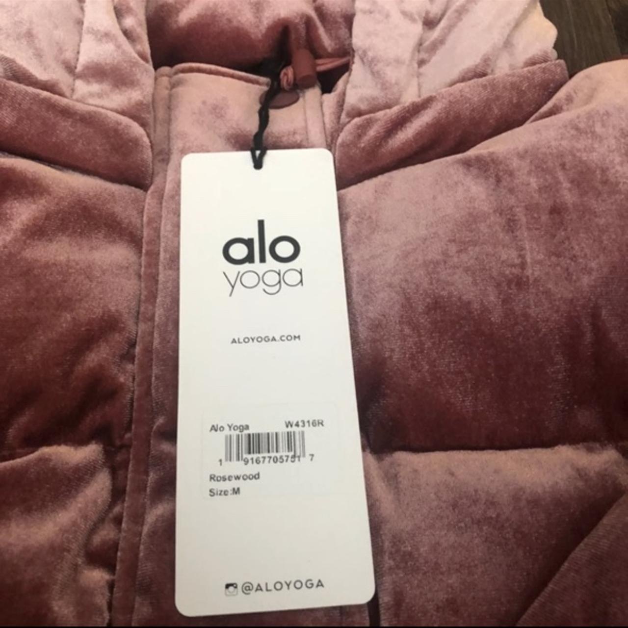 Alo Yoga Aspen Love Puffer Jacket Brand new with - Depop