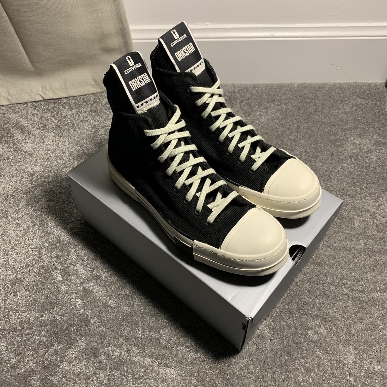 Converse Men's Black and Cream Trainers | Depop