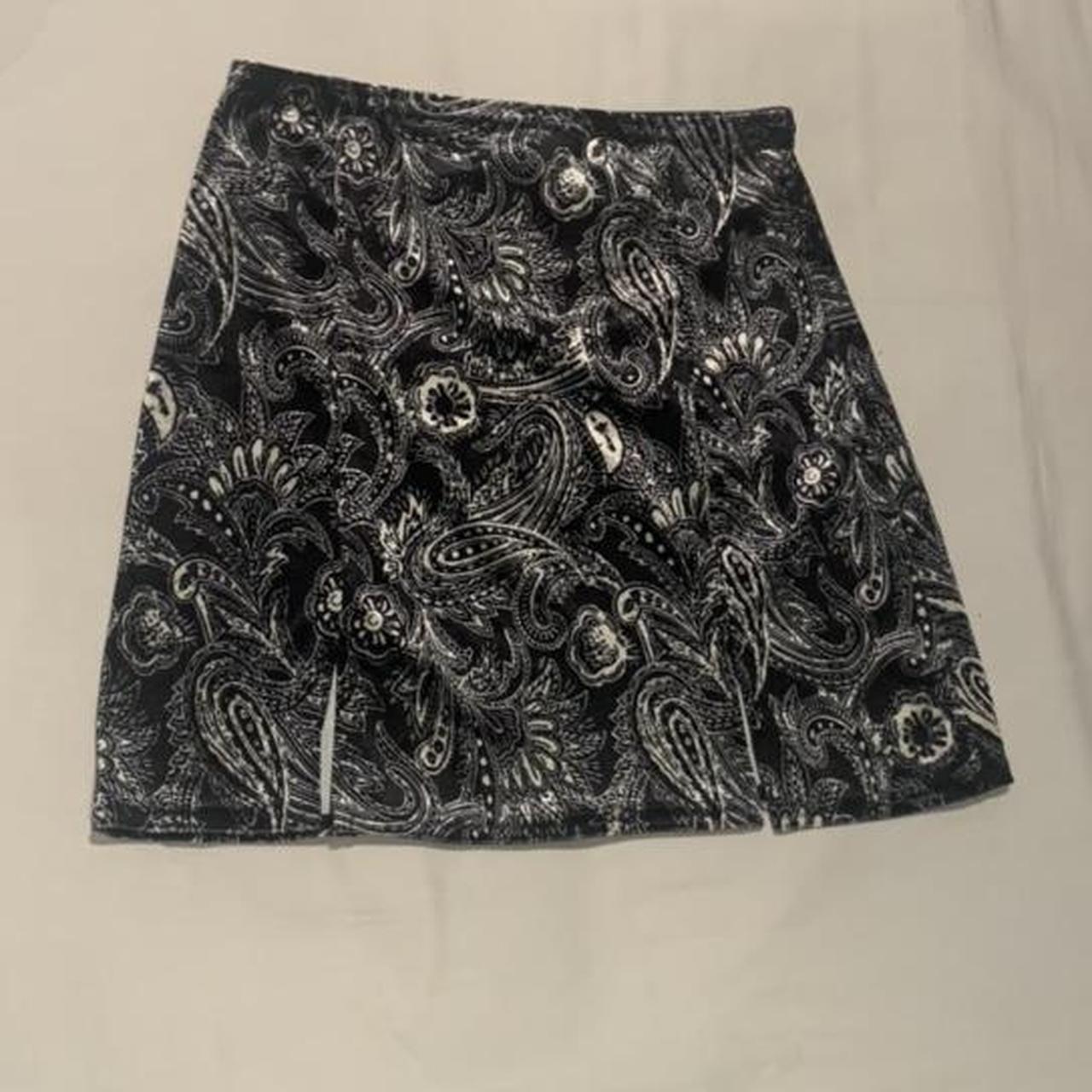 Please Message before buying! >Urban Outfitters... - Depop