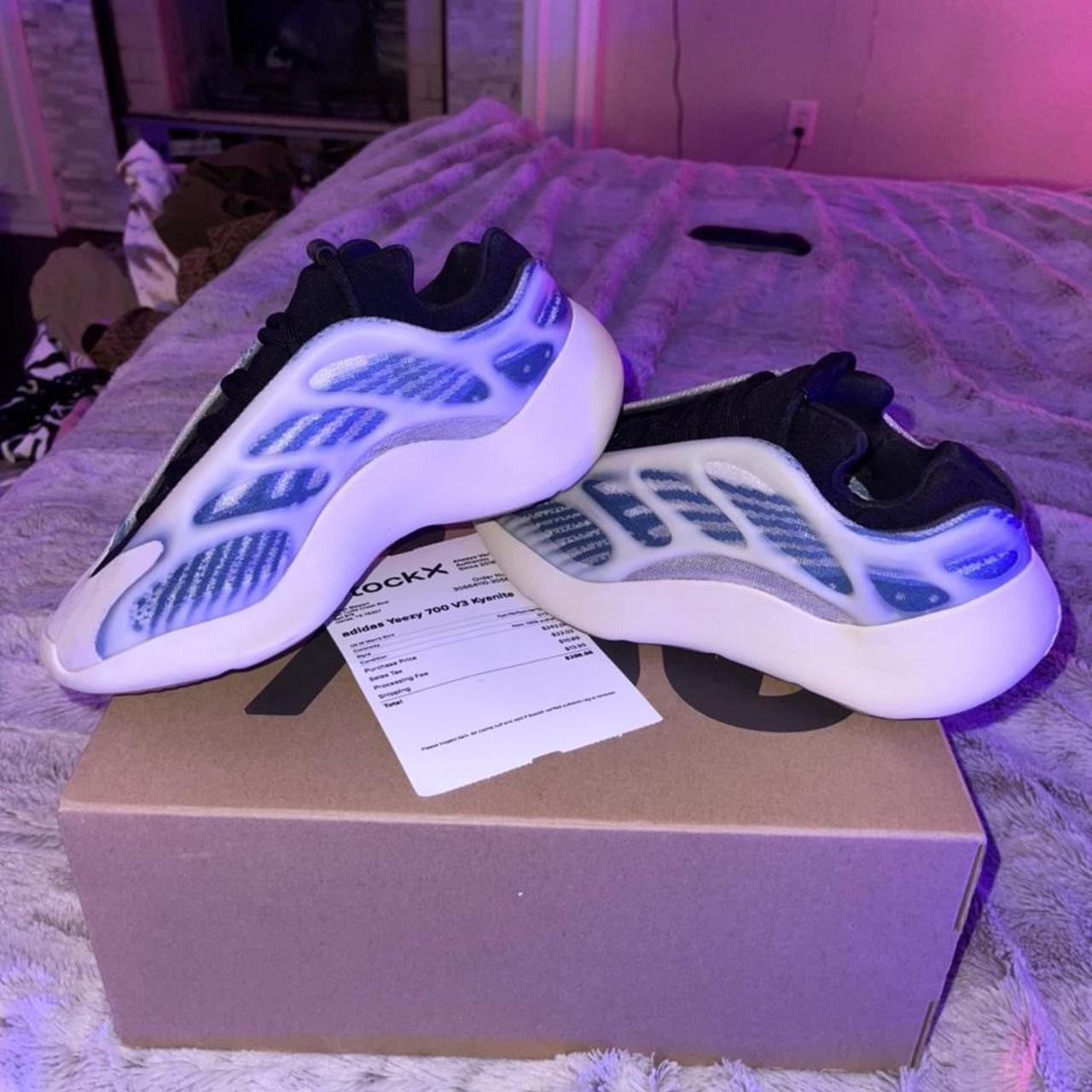 Yeezy 700 womens hot sale size 5