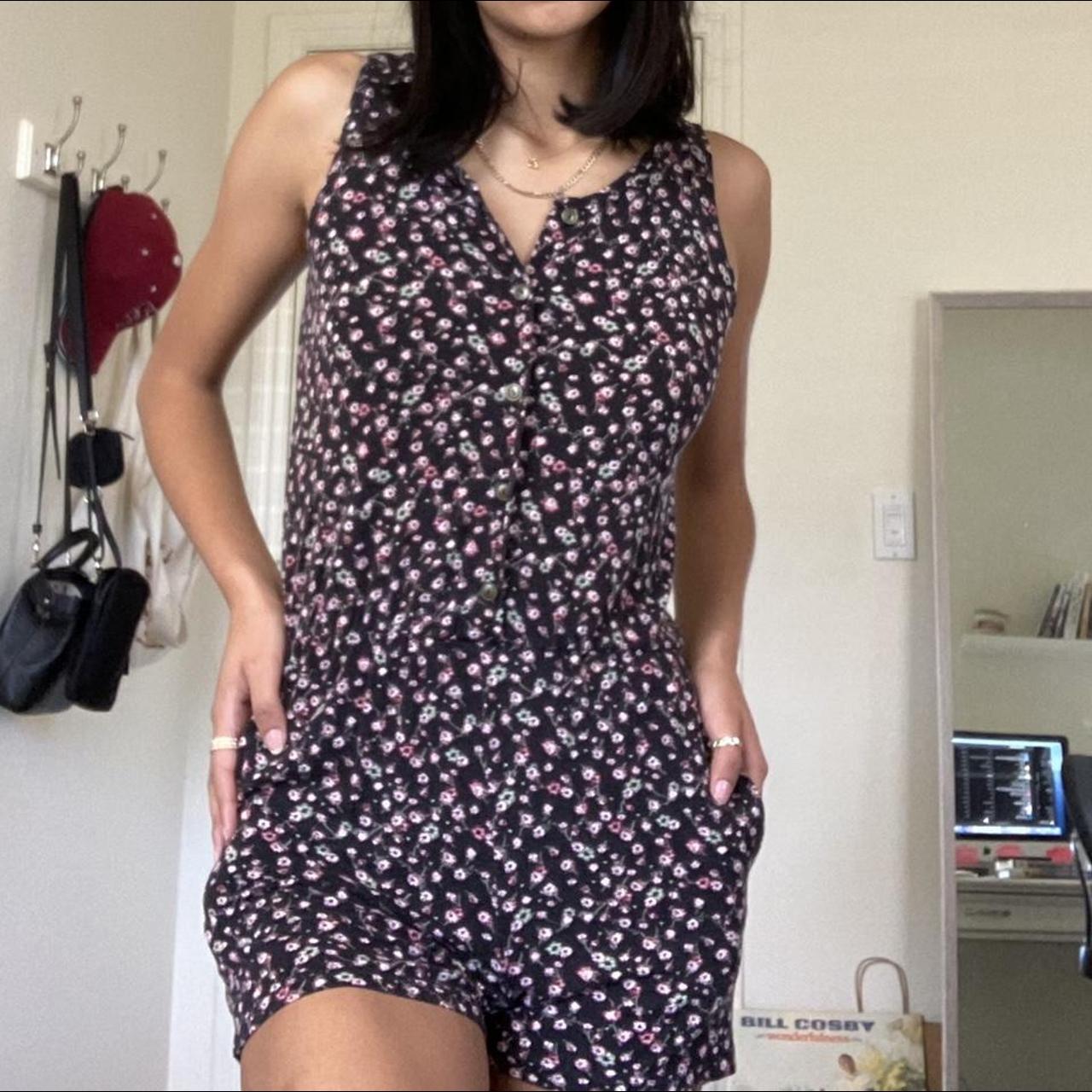 Tillys Women's Black and Pink Playsuit-romper (2)