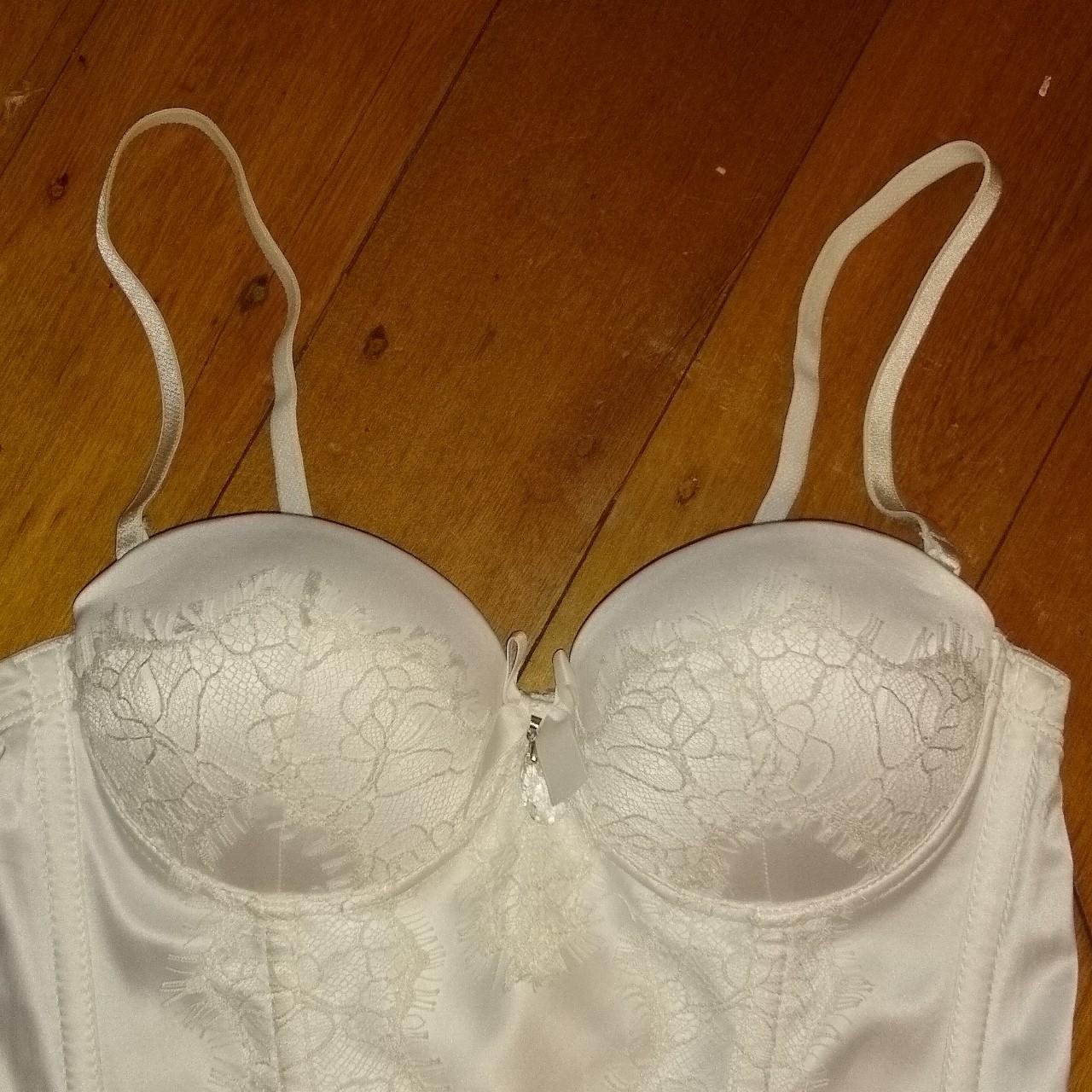 Bridgette white corset pushup jewel lace 32B fits... - Depop
