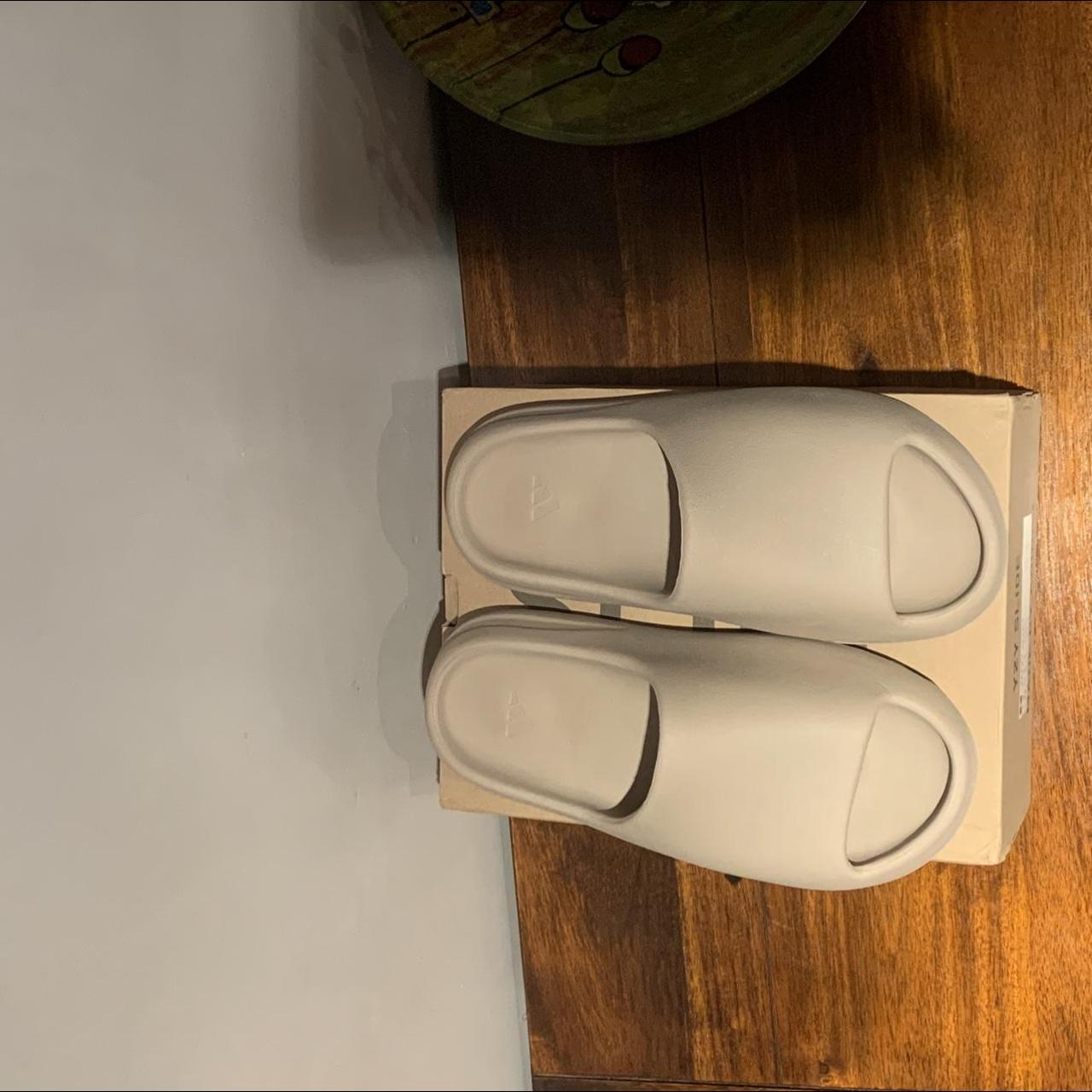 yeezy slides pure size 8