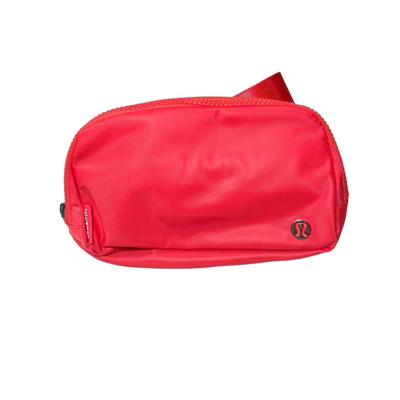 Lululemon pale raspberry belt store bag