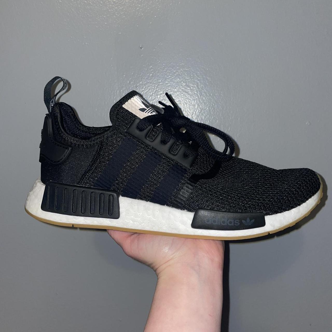 nmd r1 size 10