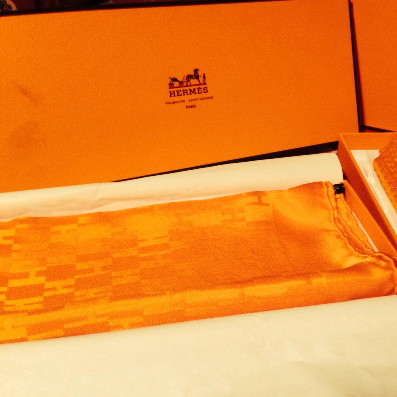 Authentic Hermes Square Orange Empty Box Came - Depop