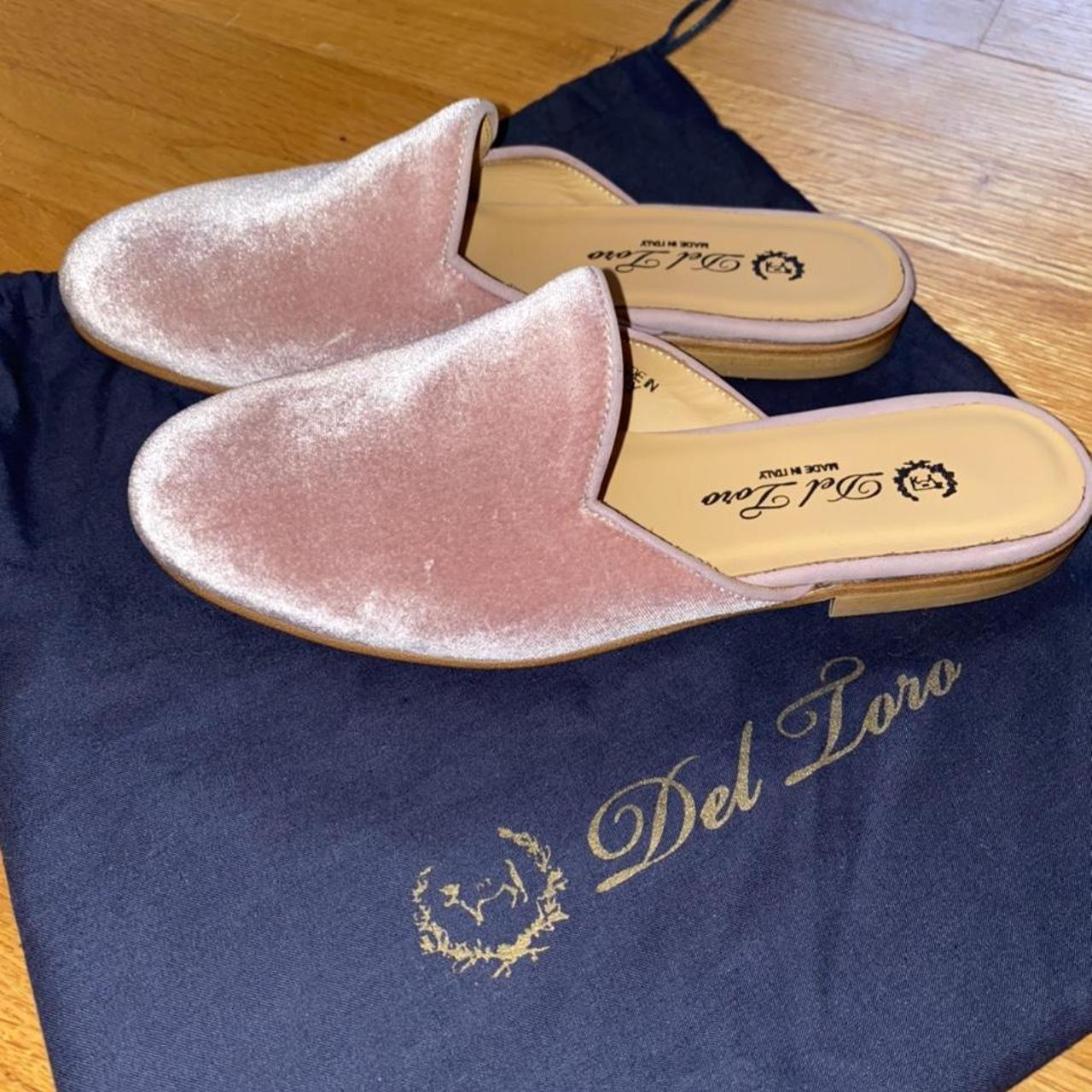 Product Image 1 - Del Toro pink house slippers.
