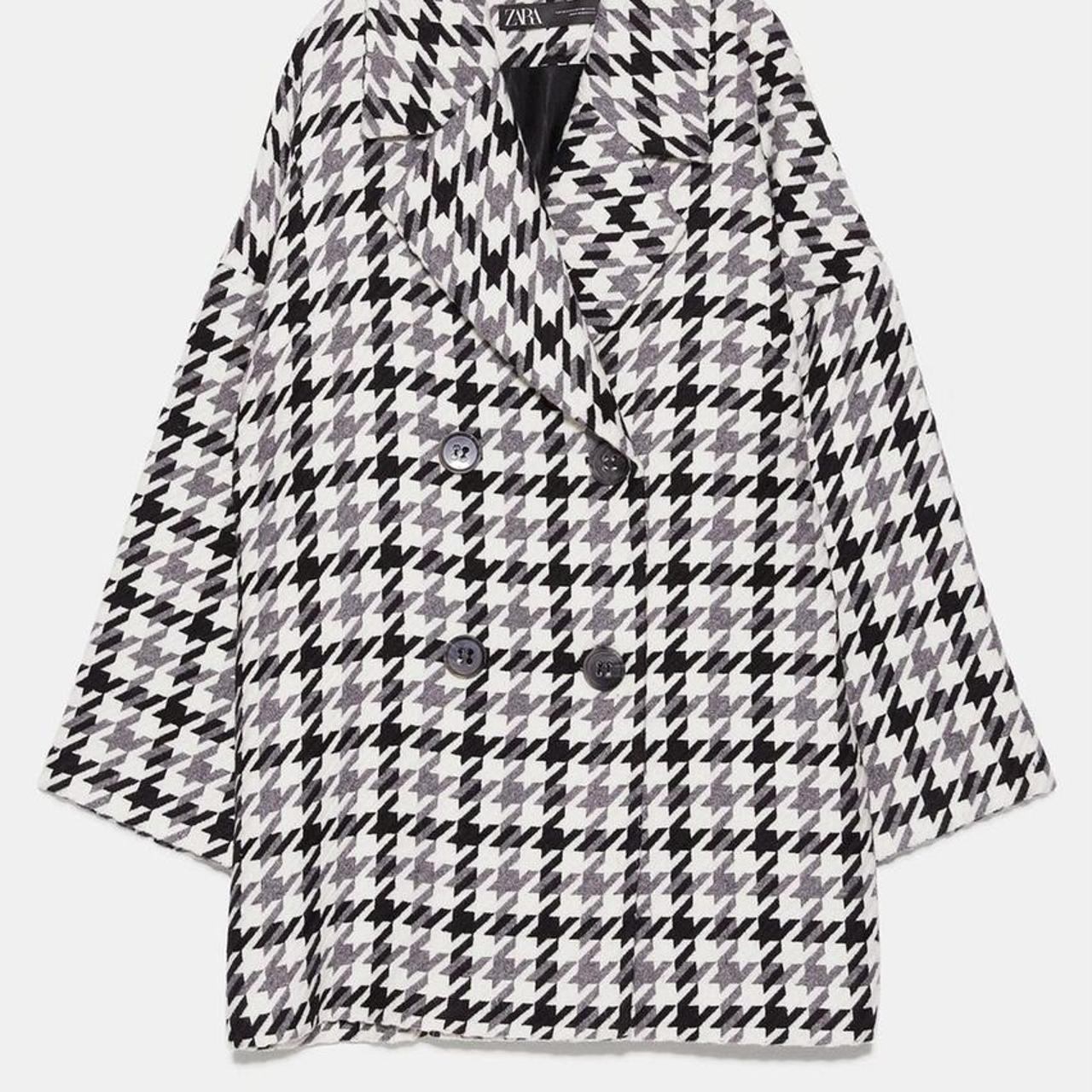 Zara Women's Grey and Black Coat | Depop