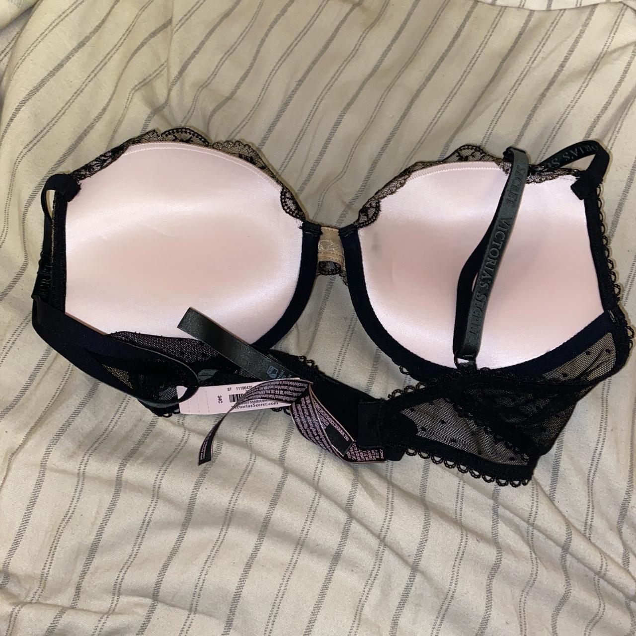 Victoria's Secret push up bra size 32D brand new - Depop