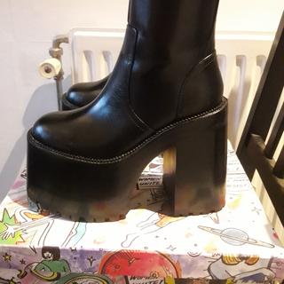 jeffrey campbell deadz platform boots