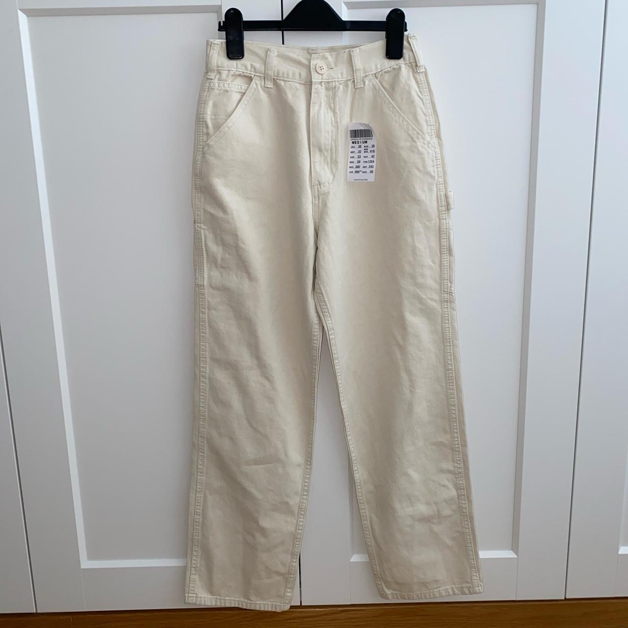 Brandy Melville Tammy Cargo pants brand new with... - Depop