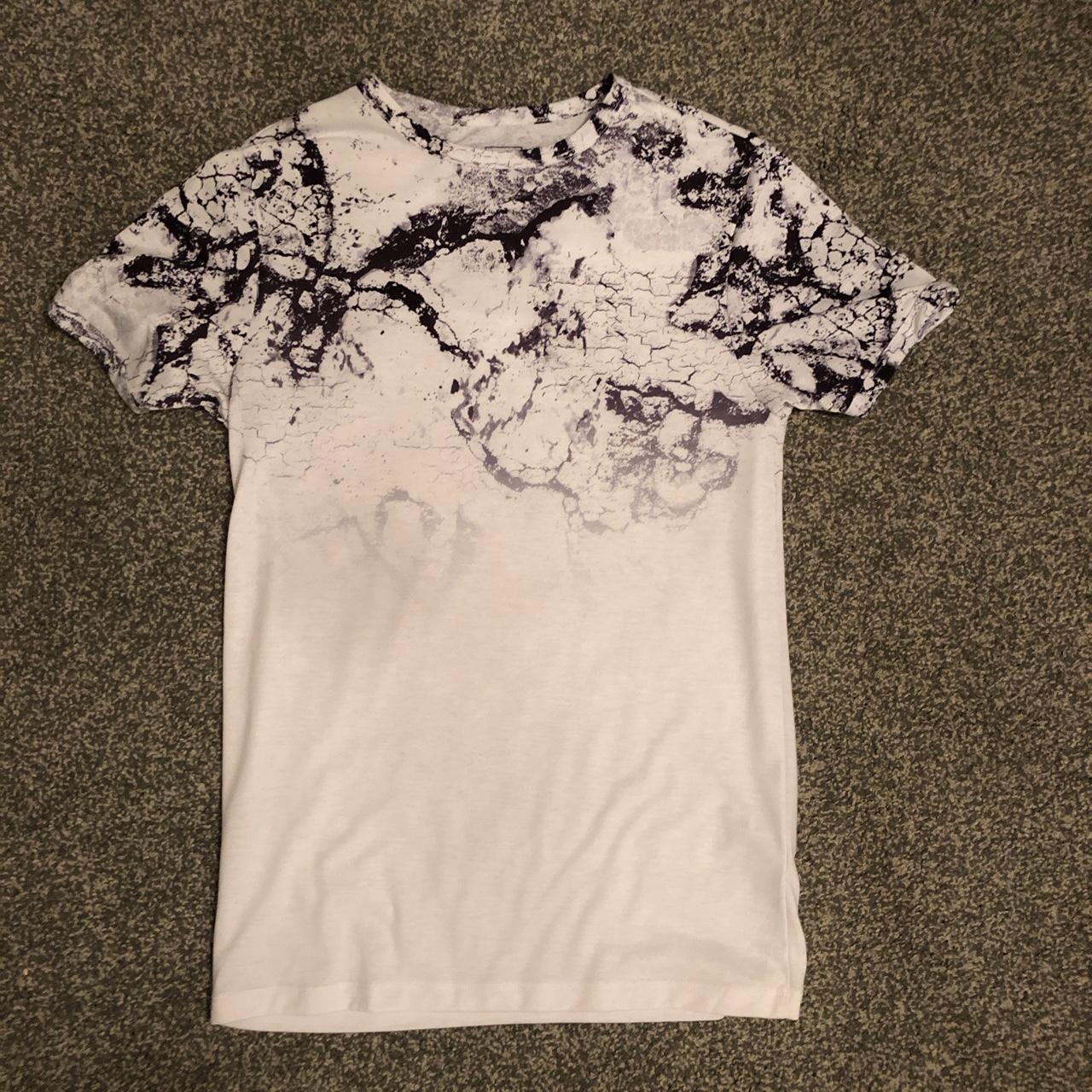 River Island tshirt Size Medium muscle fit... Depop