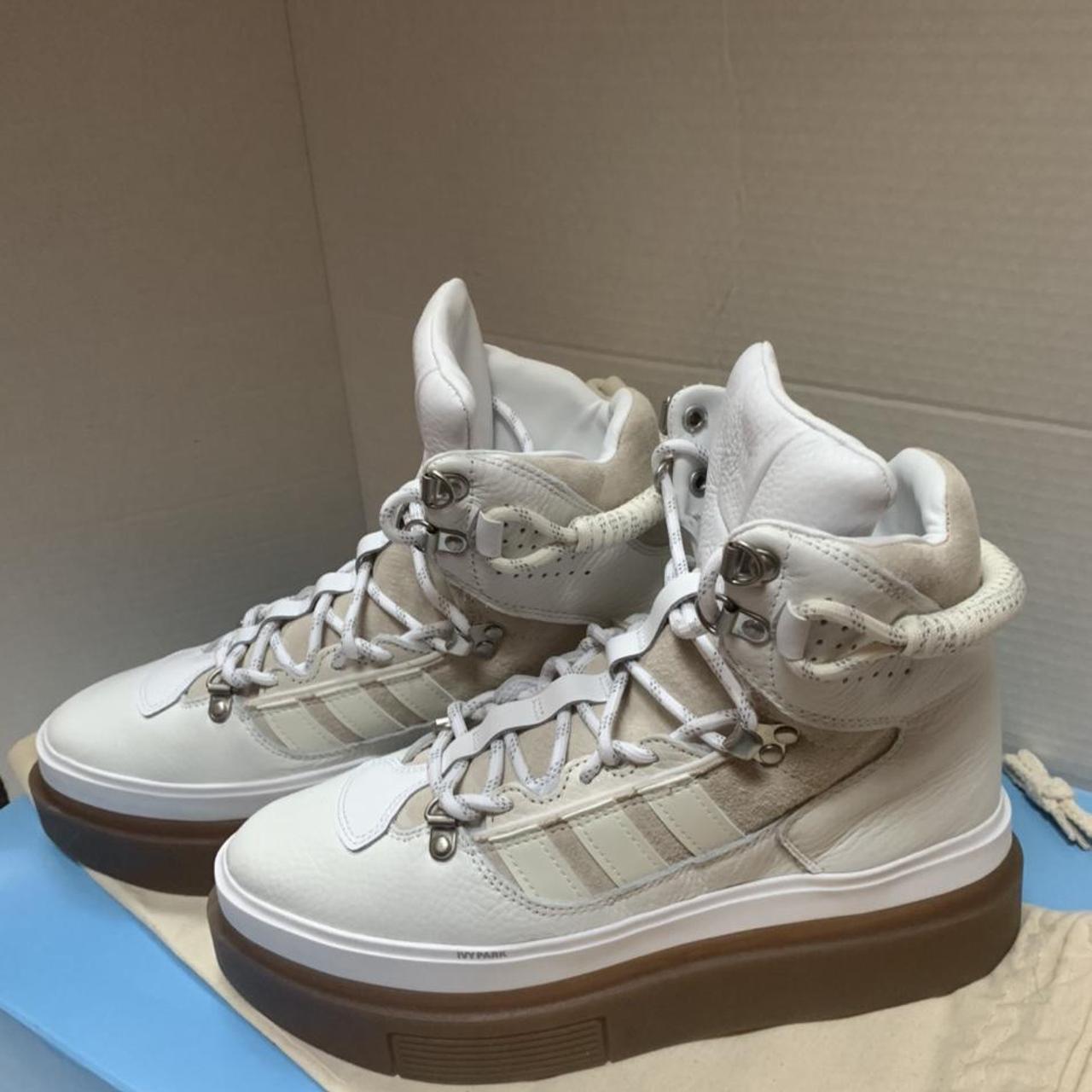 ivp supersleek boot