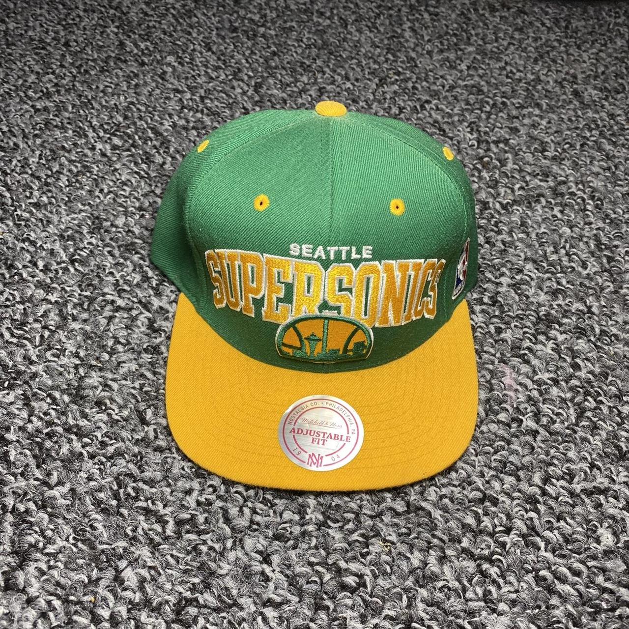 Mitchell & Ness Sonics Green & Yellow Snapback Hat