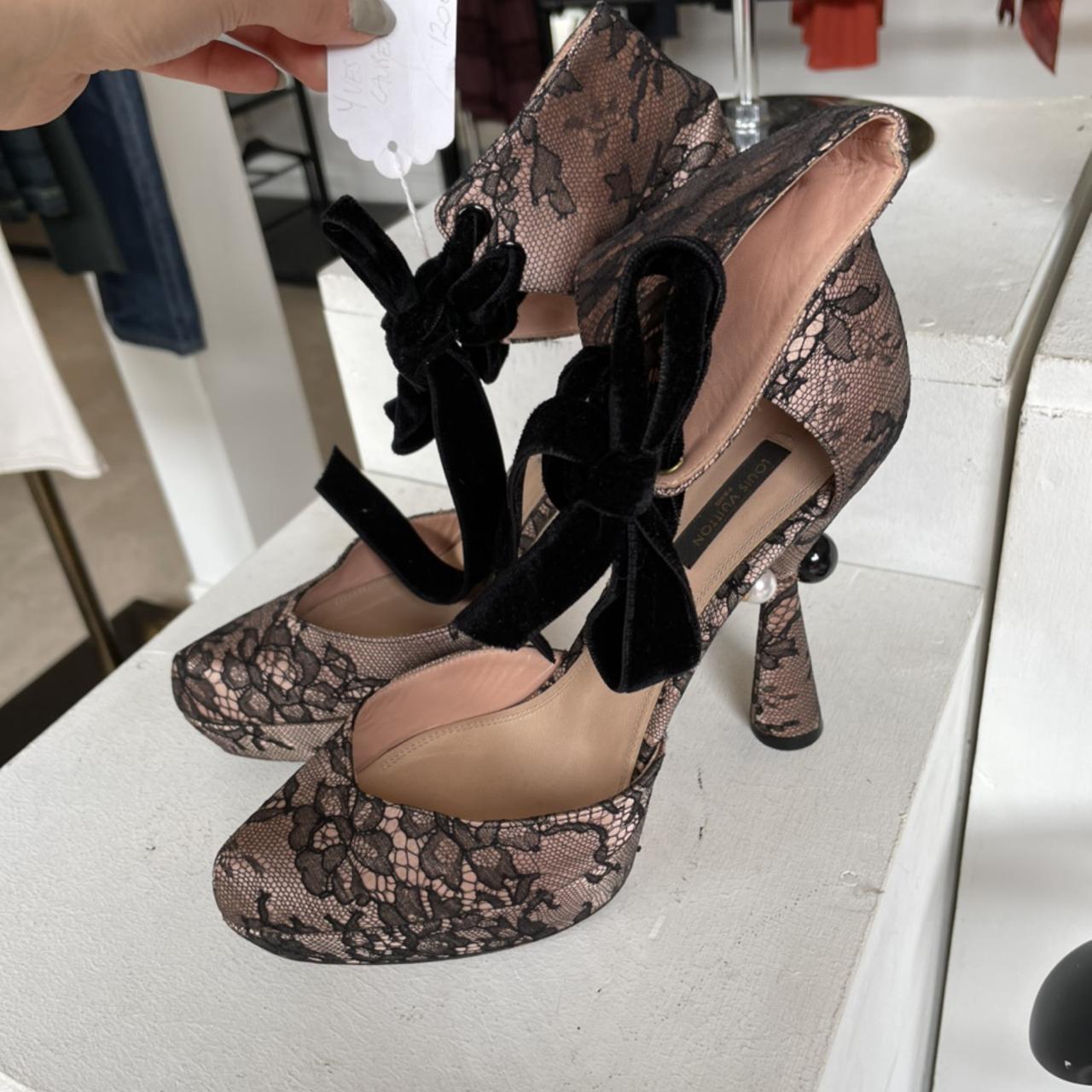 Louis vuitton 2025 lace heels