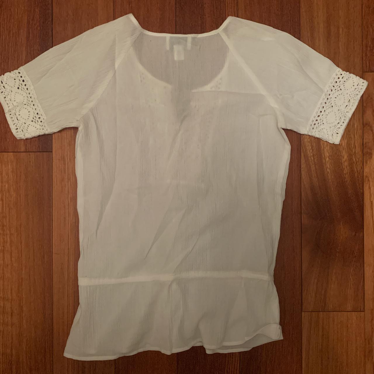 Boho/cottage core peasant blouse Ties in front/can... Depop