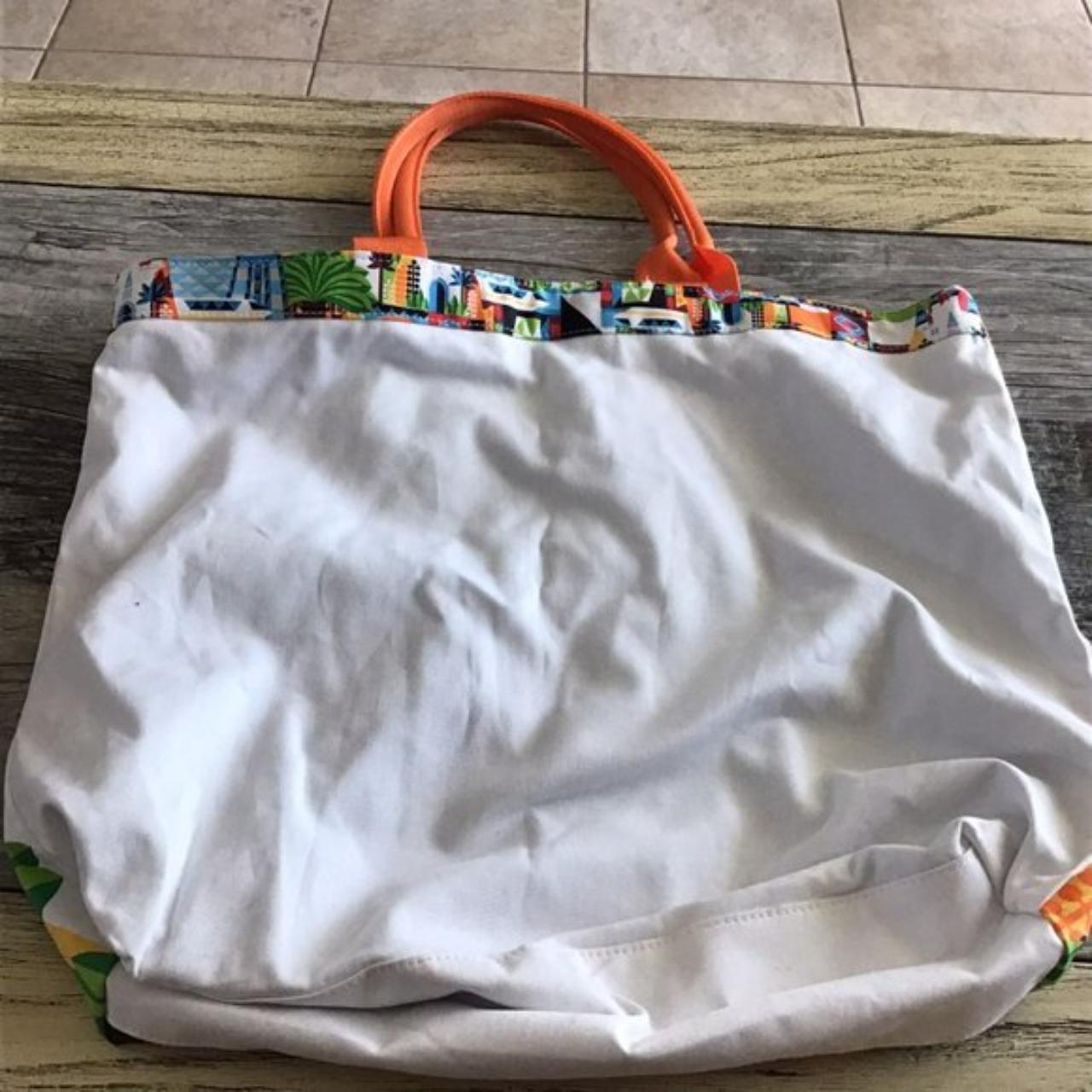 Disney Women's White Bag (3)