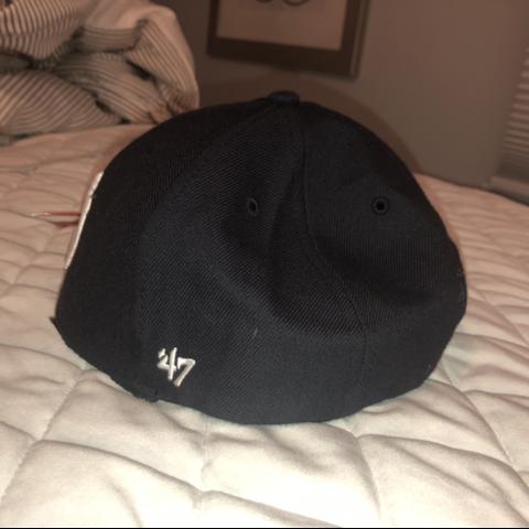 A yankee wit no brim on dat thang! One size fits - Depop