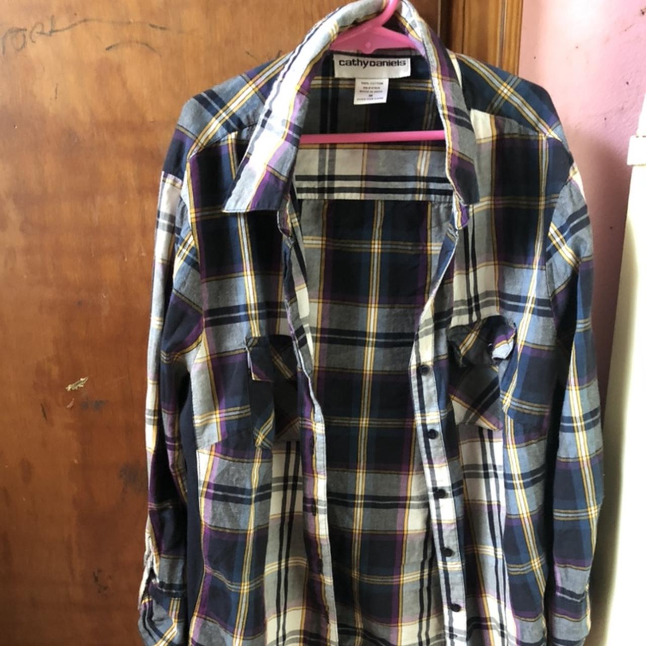 Cathy Daniels Flannel/ Plaid Shirts •Size M Looks... - Depop