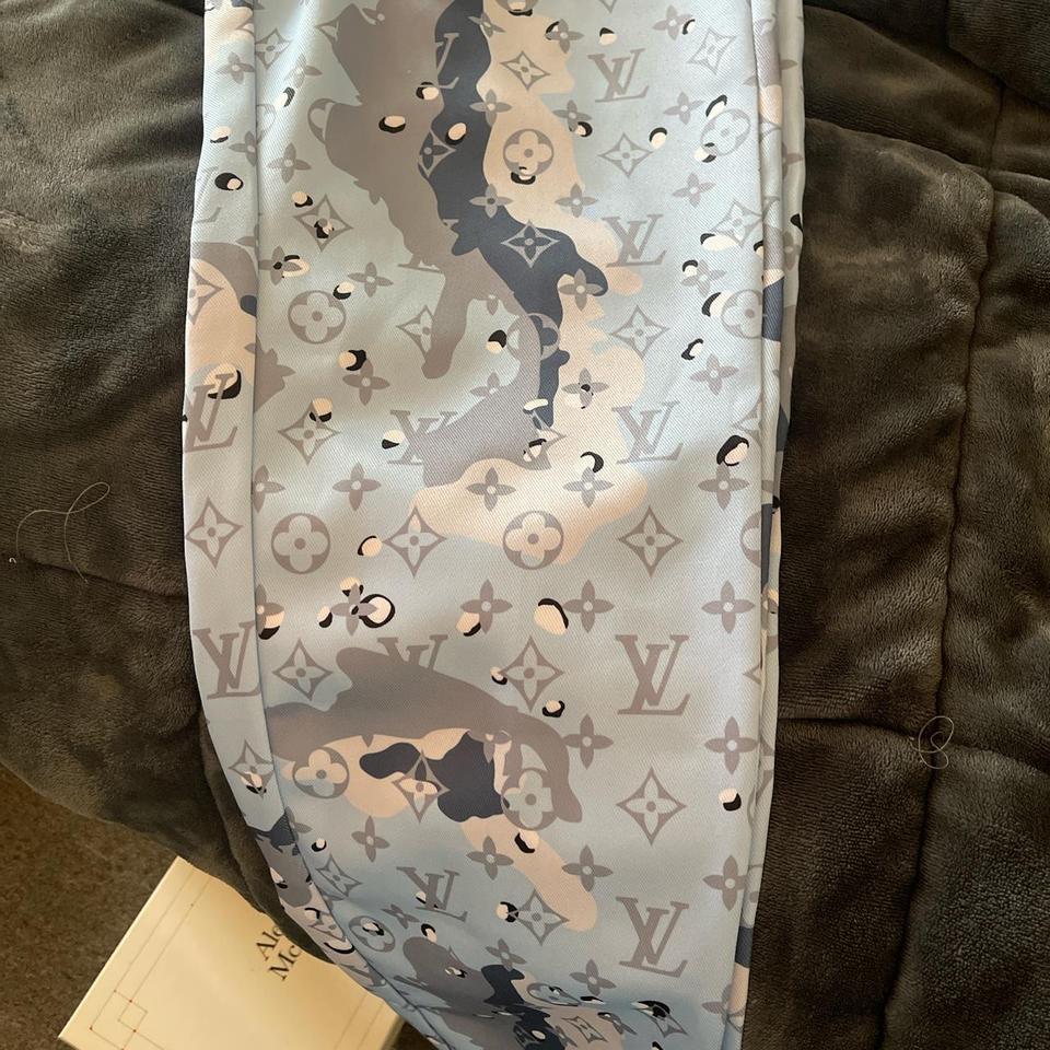 BRAVEST STUDIOS BLUE LV CARPENTER PANTS Size 32 but - Depop