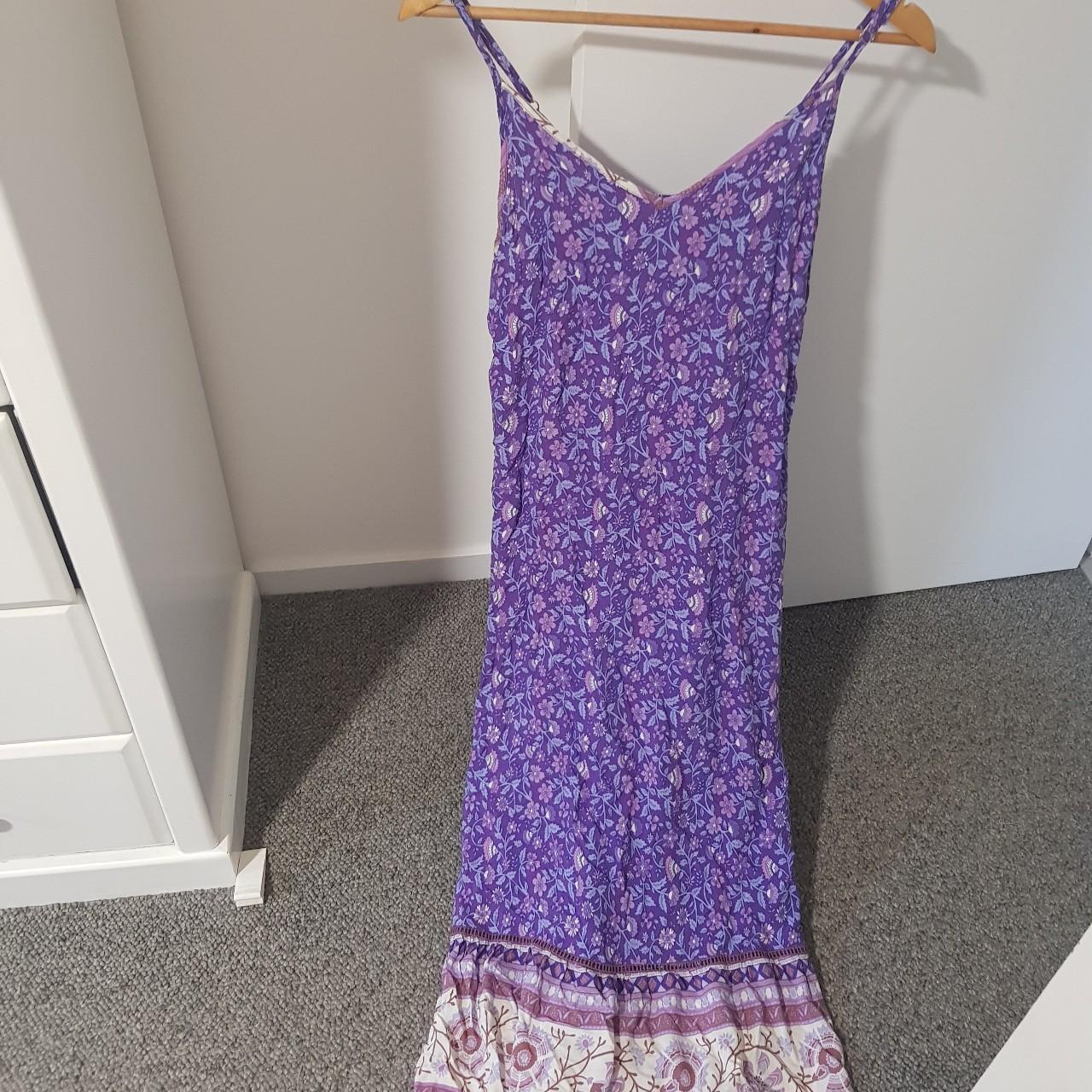 la sagrada backless mini