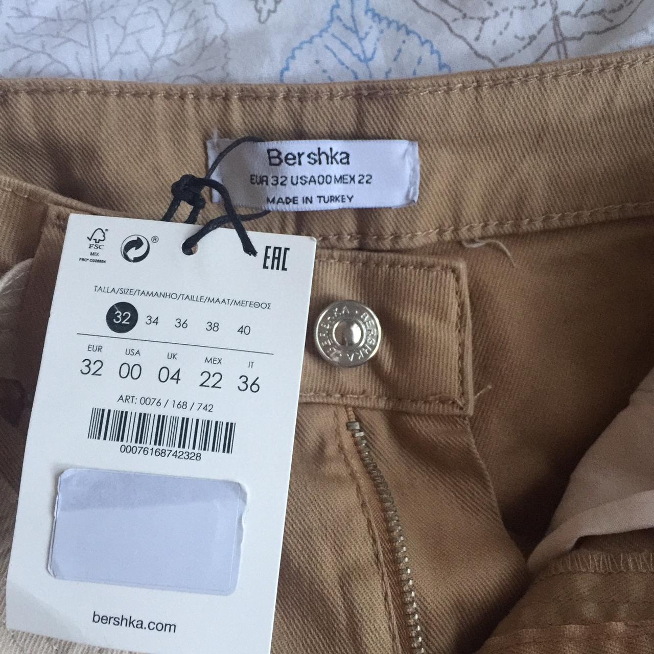 bershka cargos