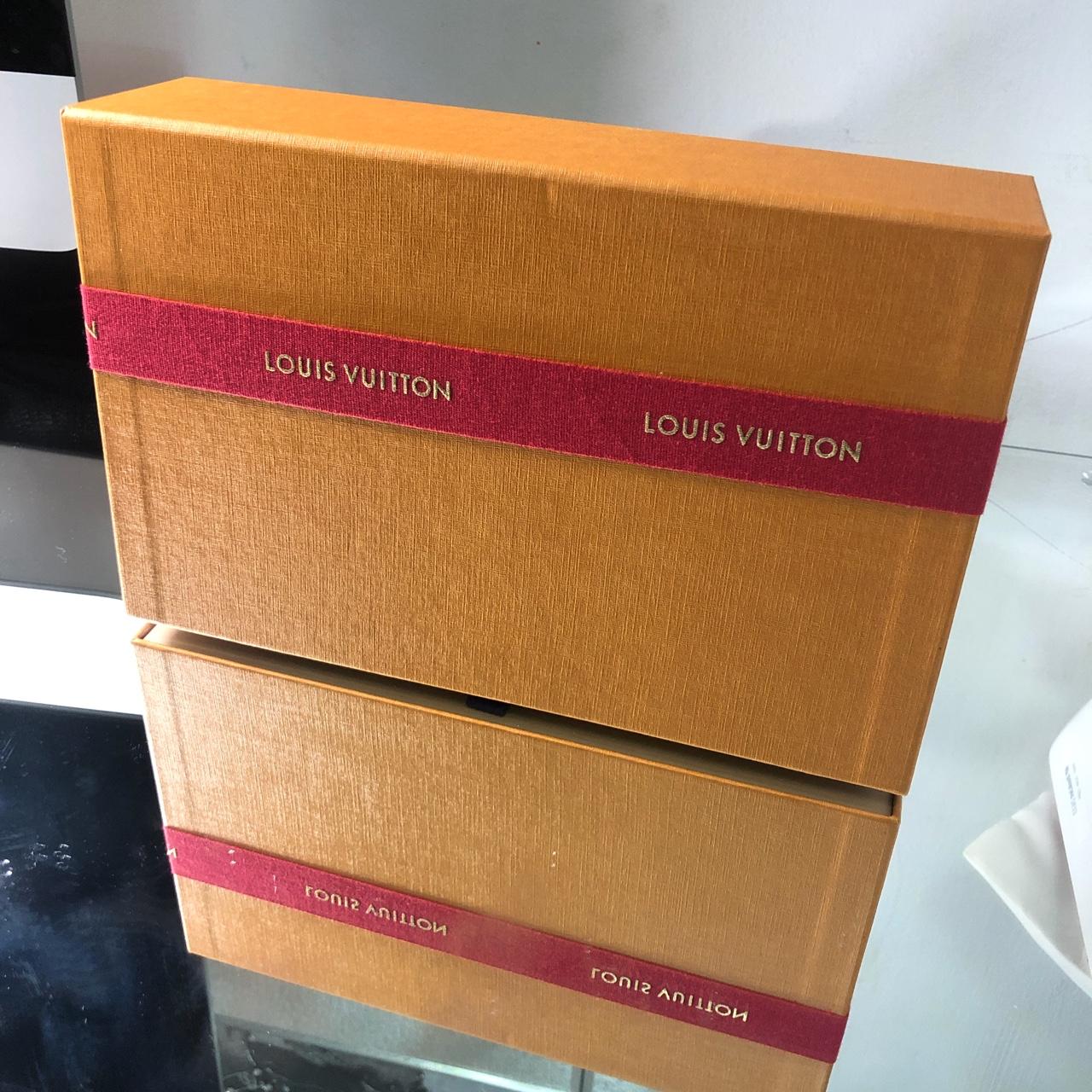 louis vuitton belt box