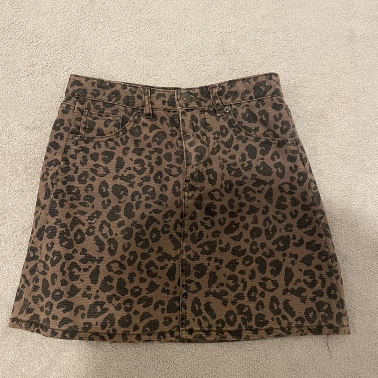 Stradivarius leopard print mini skirt. Denim... - Depop