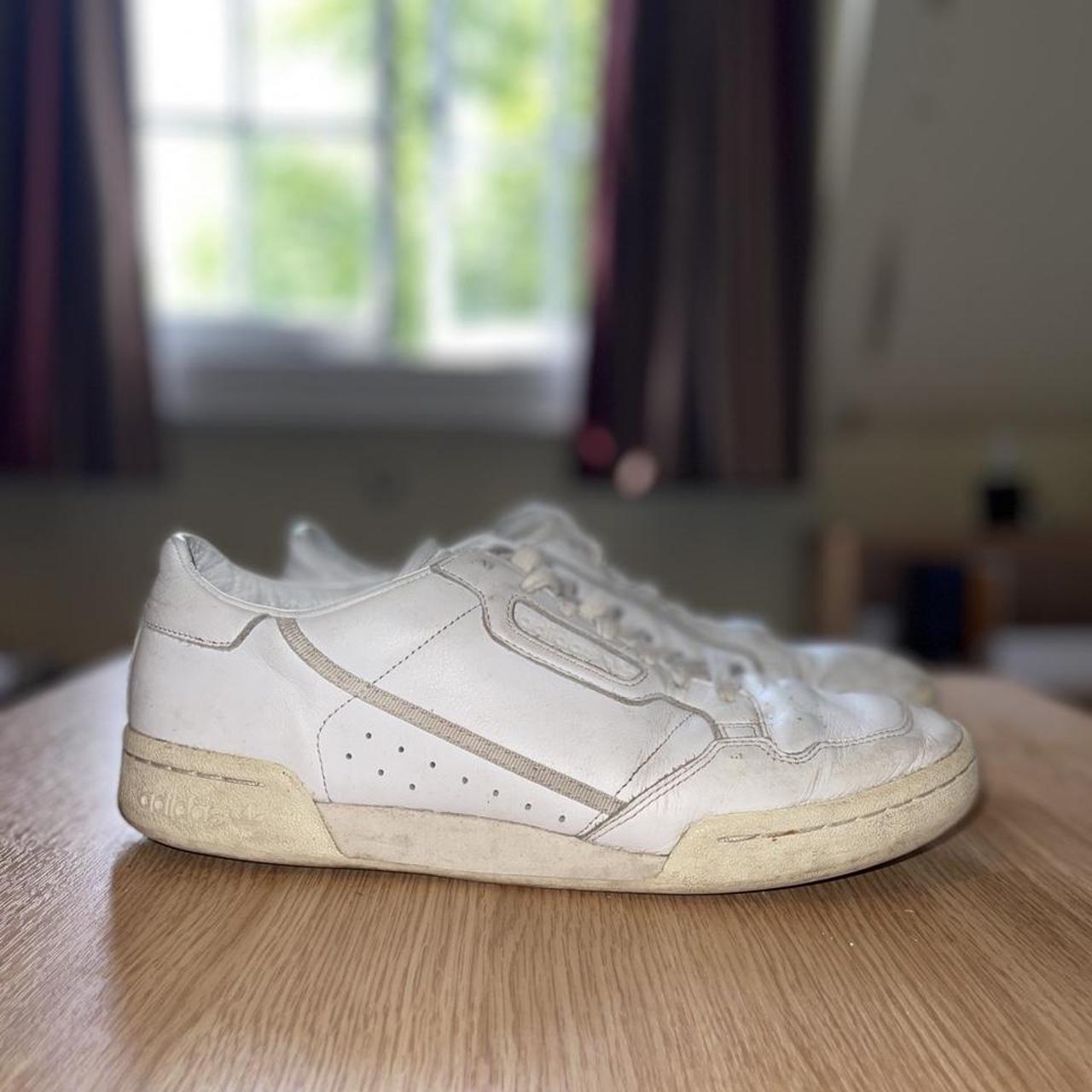 boys black and white nike