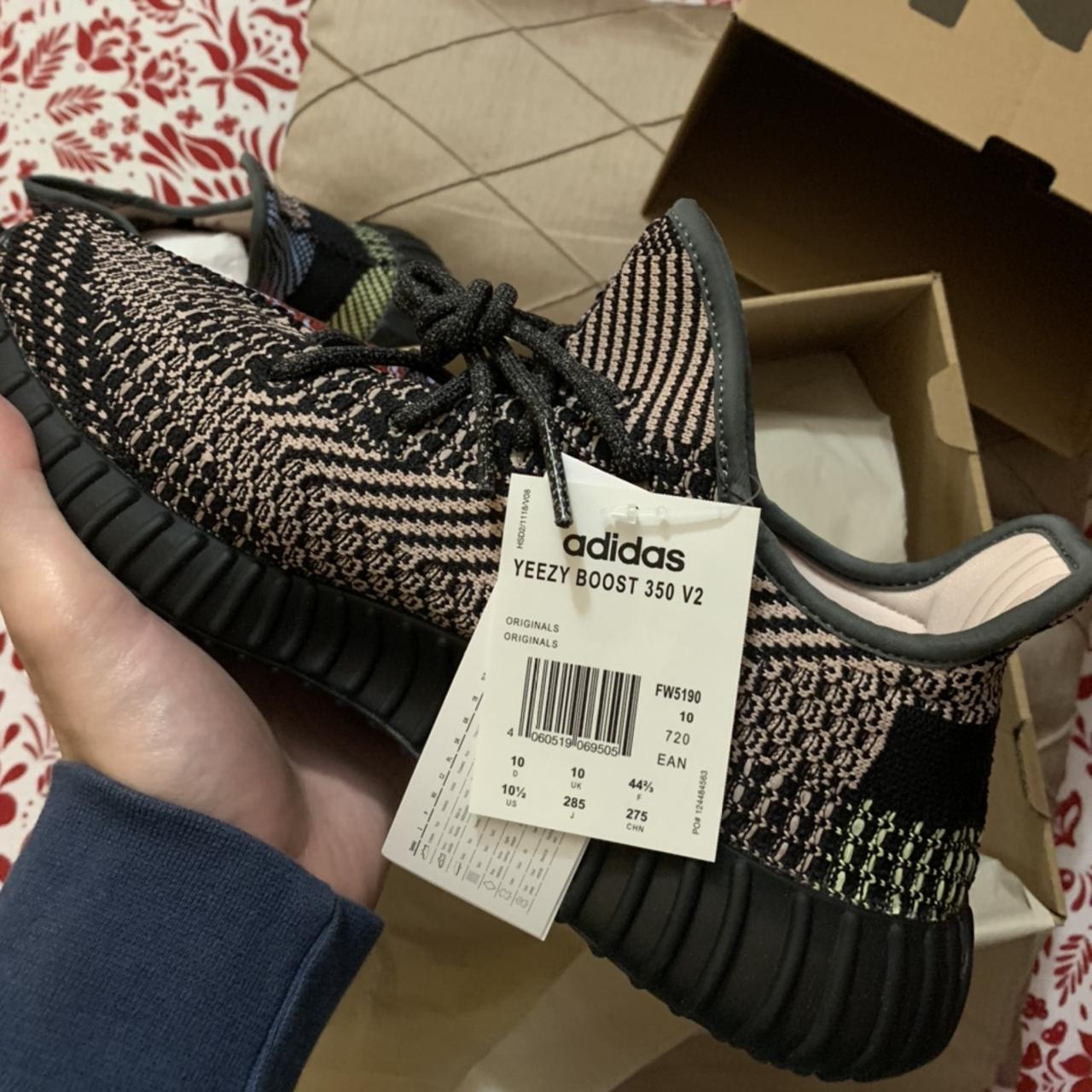 yeezy yecheil price