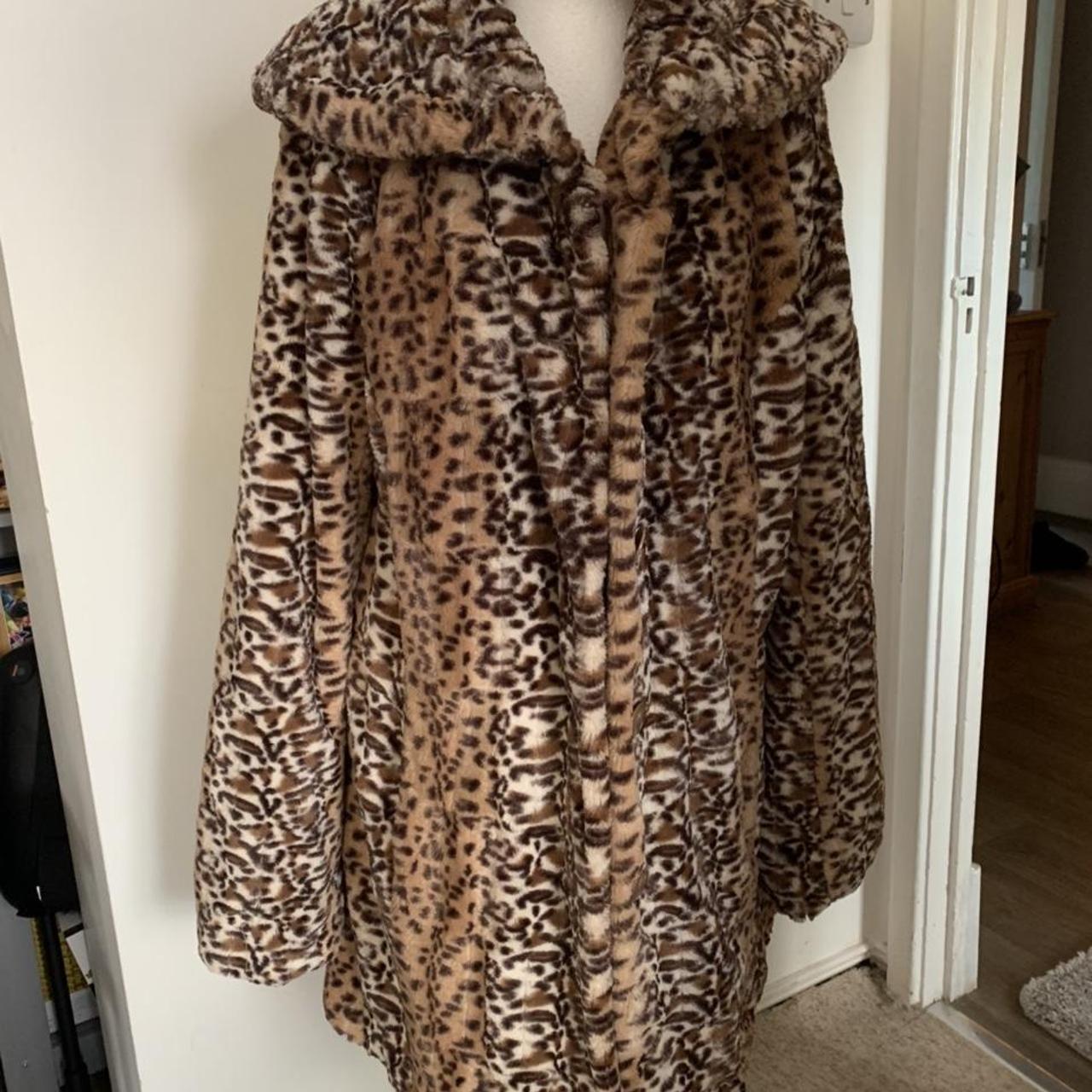 Dennis basso outlet leopard coat