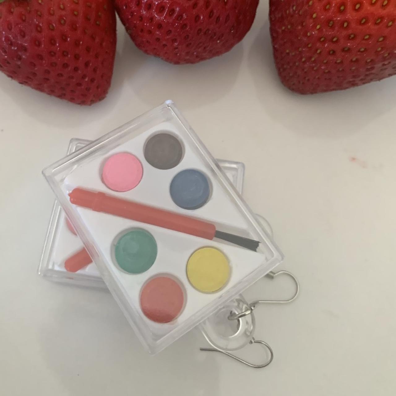 🎨Mini paint set earrings with functional watercolor - Depop