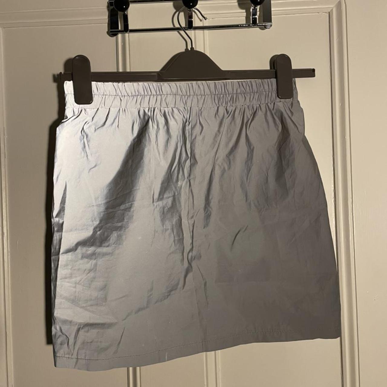 reflective skirt hangers
