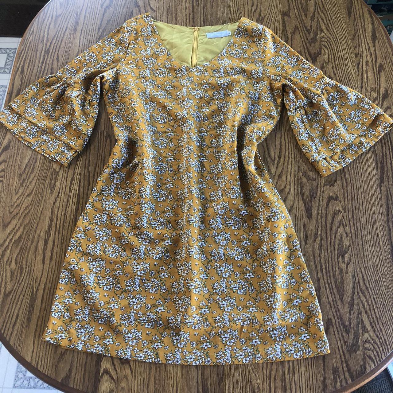 Belongsci Mustard Yellow Floral Shift Dress with... - Depop