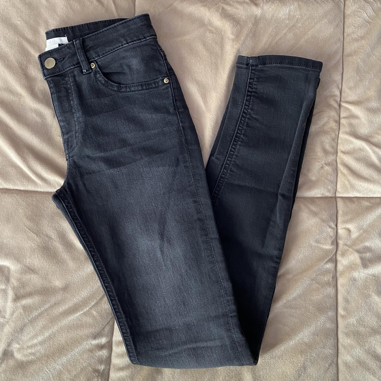 H&M Dark-wash Skinny Jeans Marked as size 4, but it... - Depop