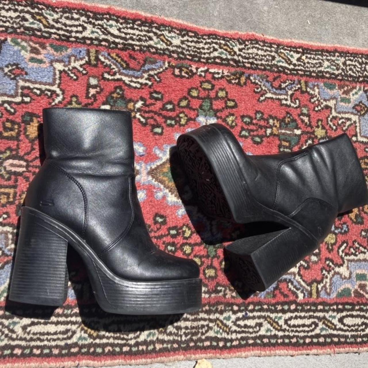 skechers platform boot