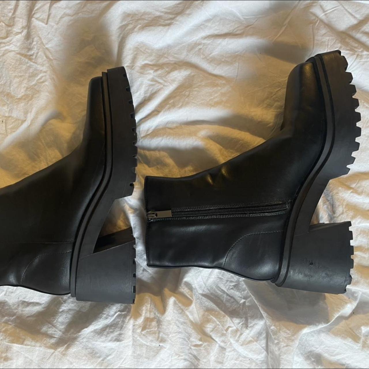 pull&bear square toe chunky ankle boot in black