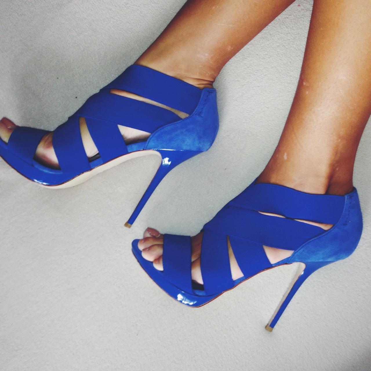 Electric best sale blue stilettos