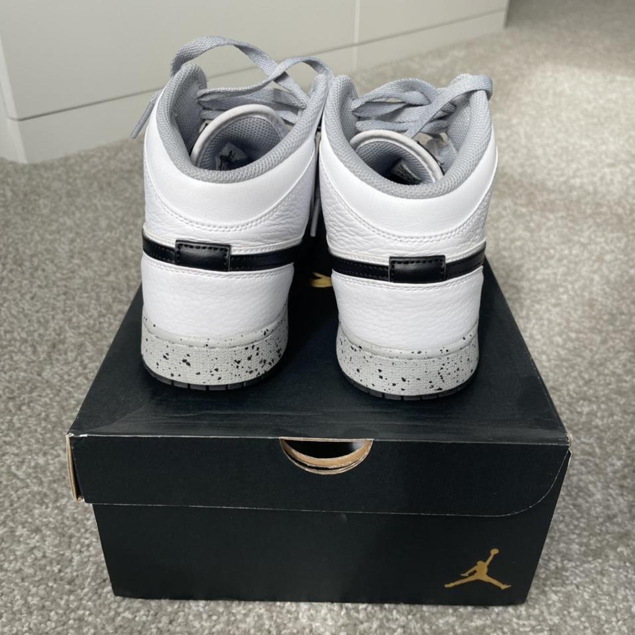 7y jordan 1s