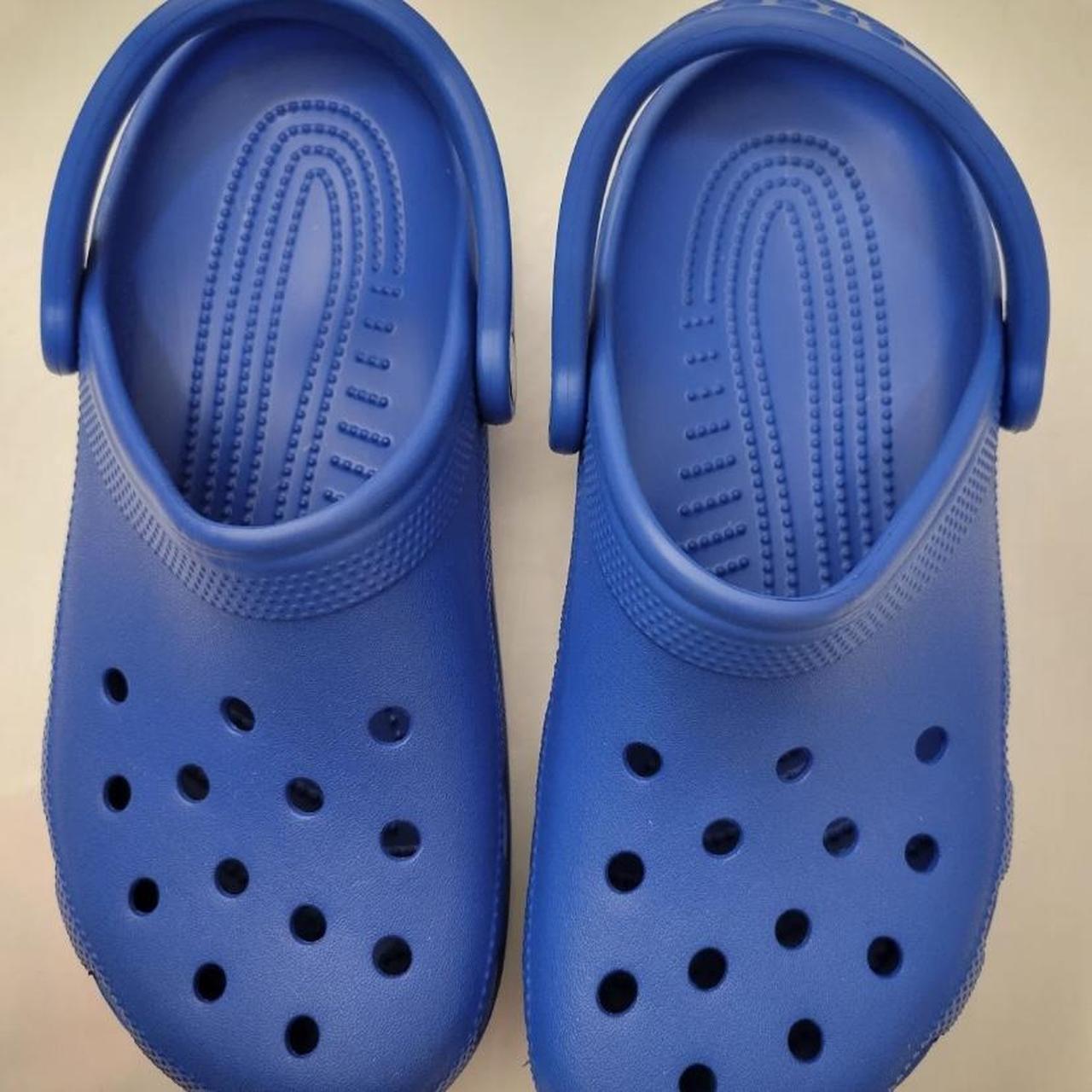 Crocs Mens size 10 / Women’s 11.5 - Depop